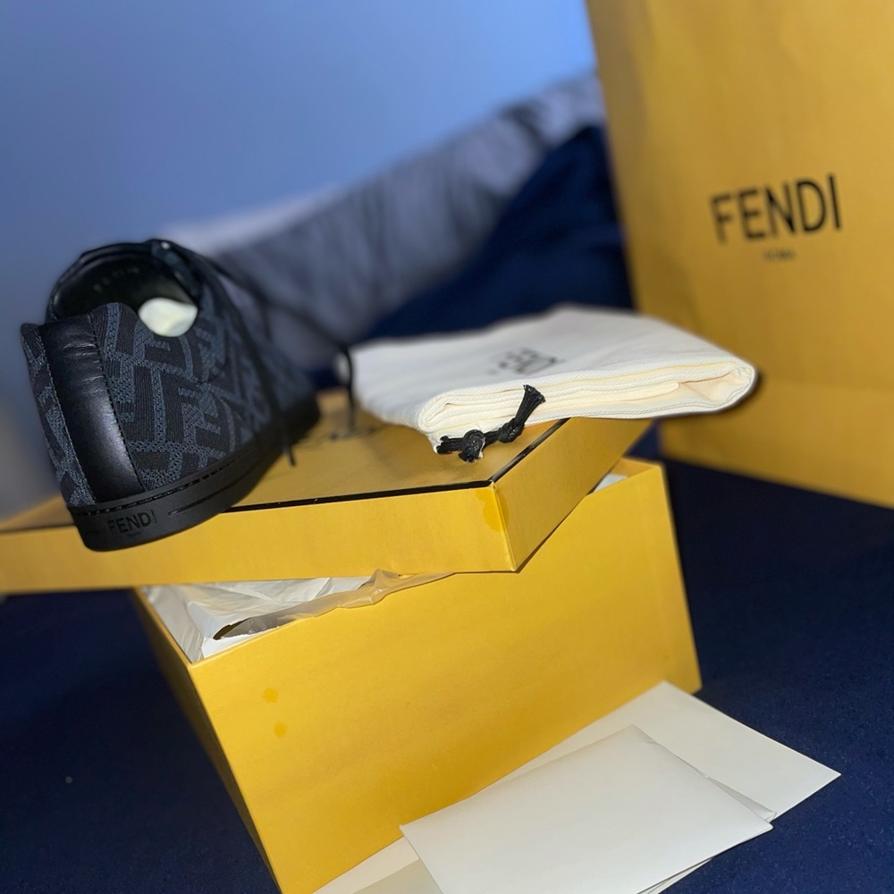 Fendi Roma - Picture 2 of 3